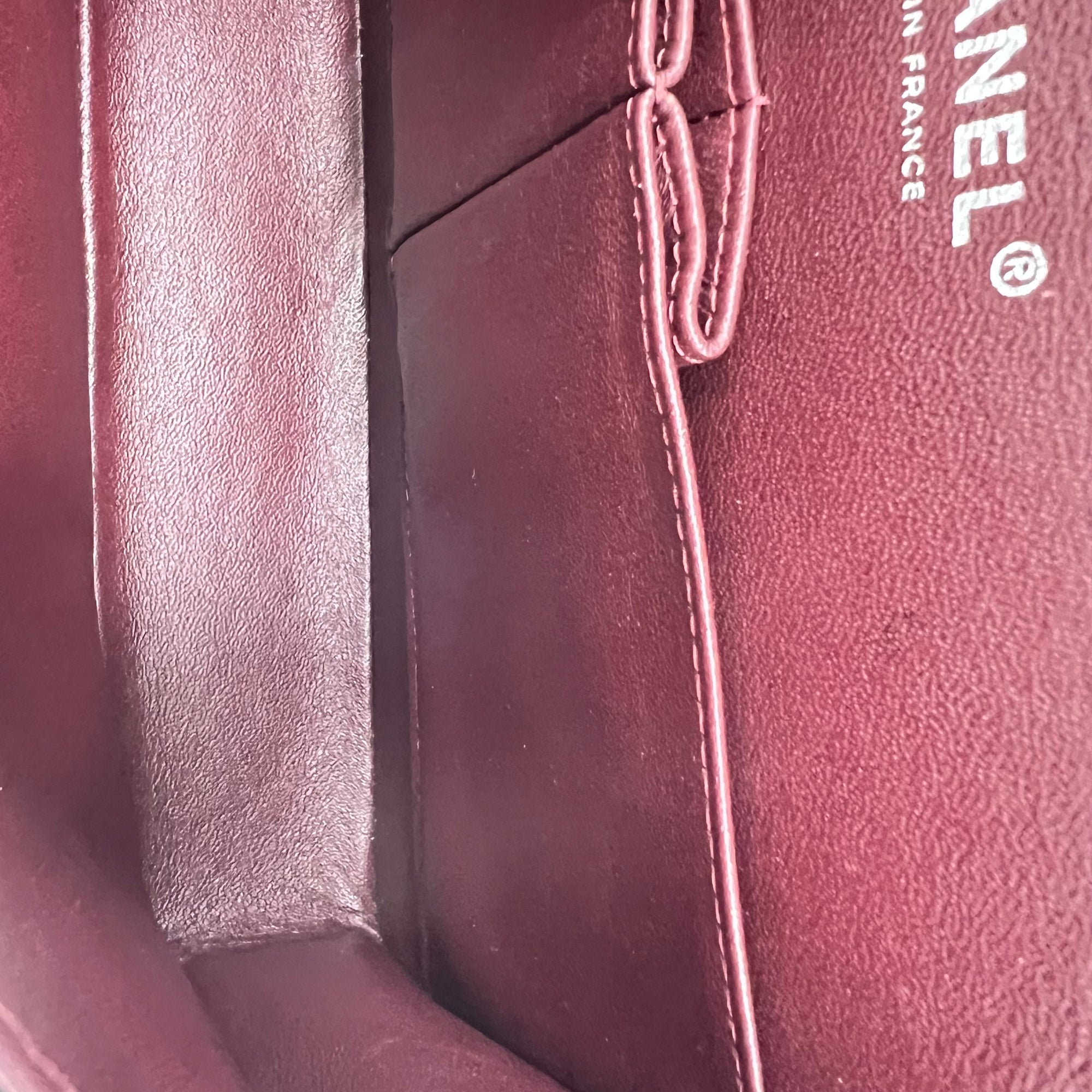 Classic Shoulder Bag Medium Black in Caviar Leather, Silver hardware - Image 12