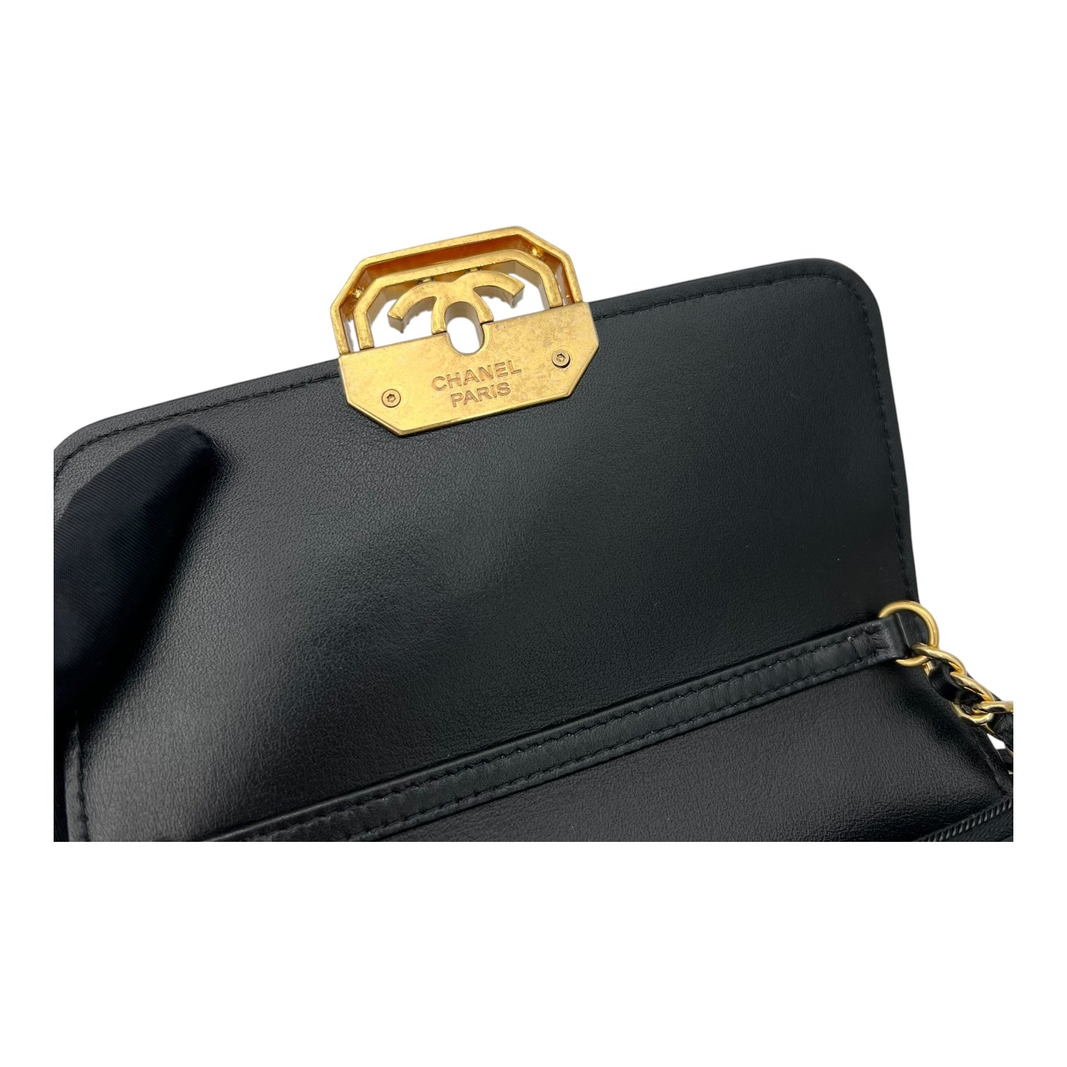 CC Clutch Black in Lambskin, Gold hardware - Image 9