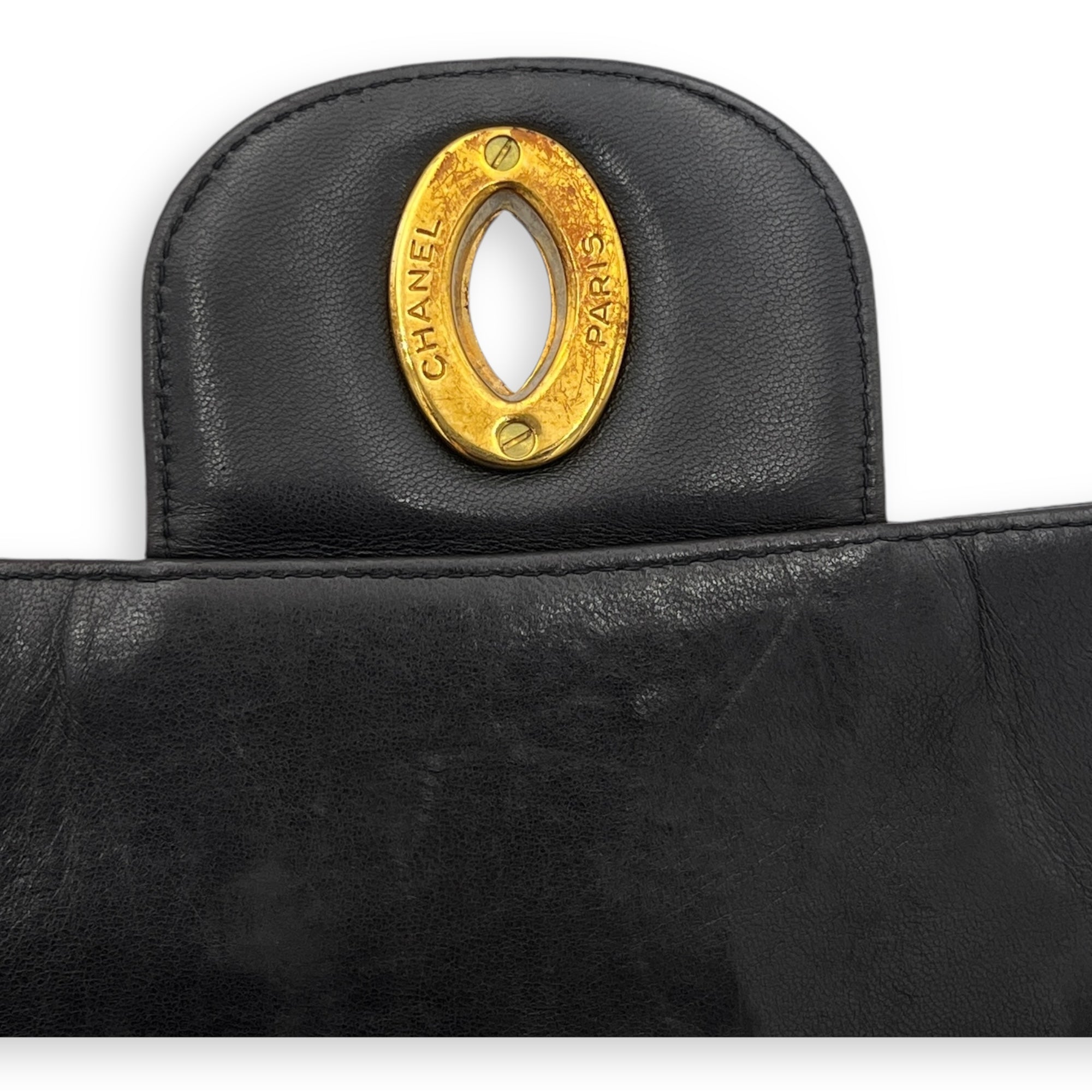 CC Jumbo Vintage Flap Black Shoulder Bag in Lambskin, Gold hardware - Image 9
