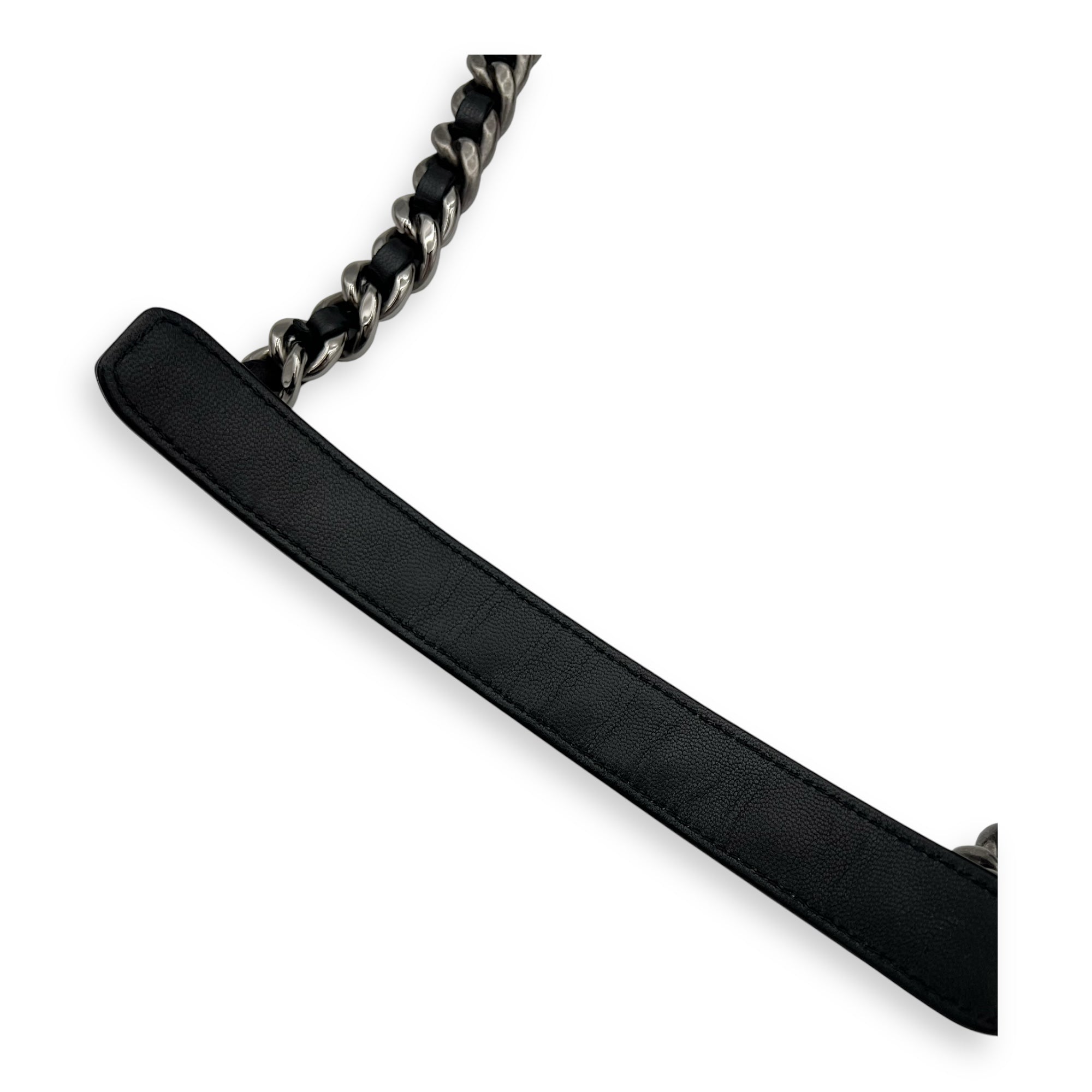 C19 Large Black Shoulder Bag in Lambskin, Mixed hardware - Image 7