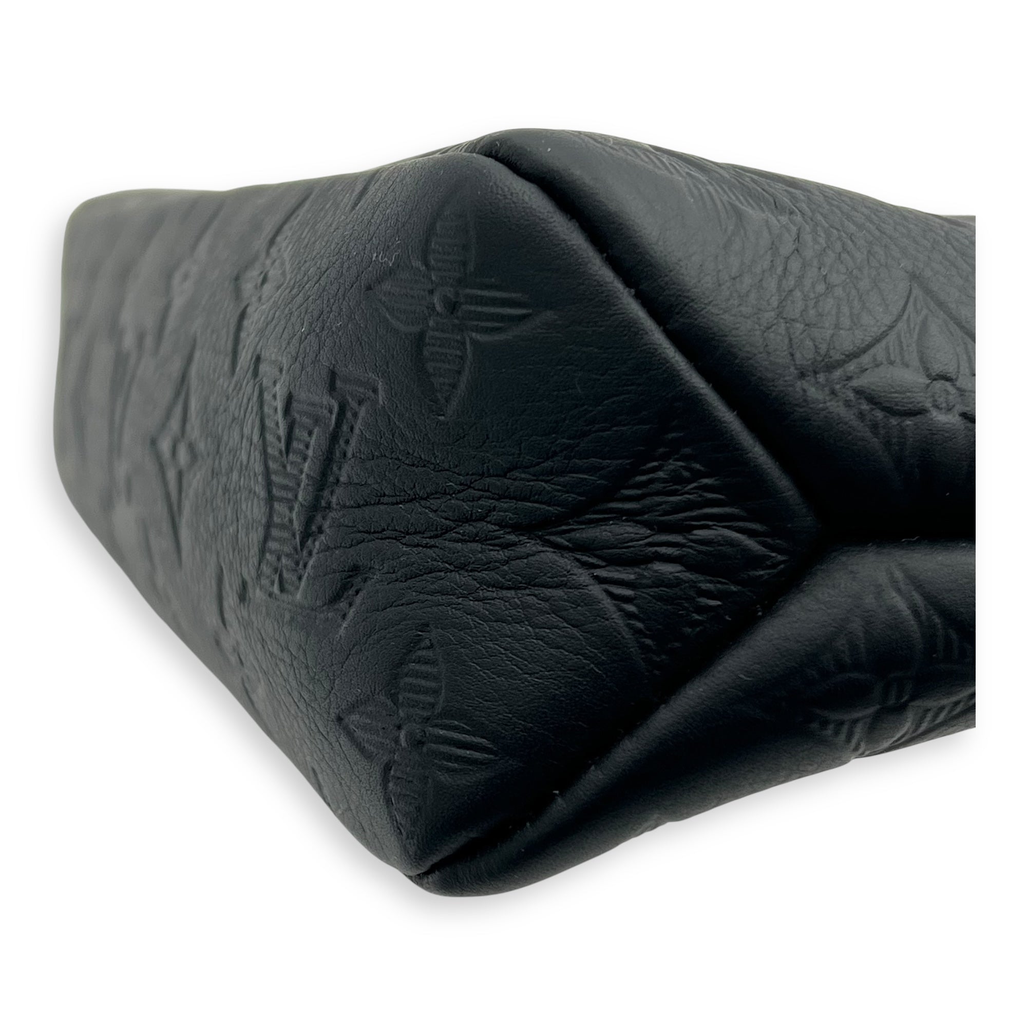 Pochette Pouch Black in Calfskin, Lacquered Metal hardware - Image 10