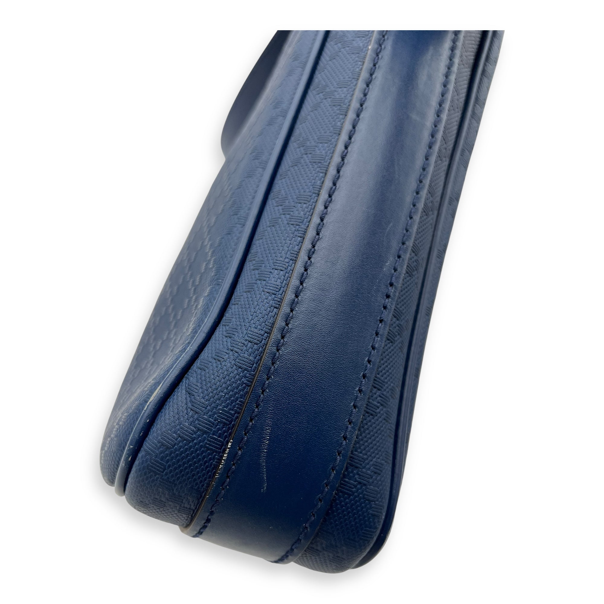 diamante Messenger Blue in Calfskin, Silver hardware - Image 9