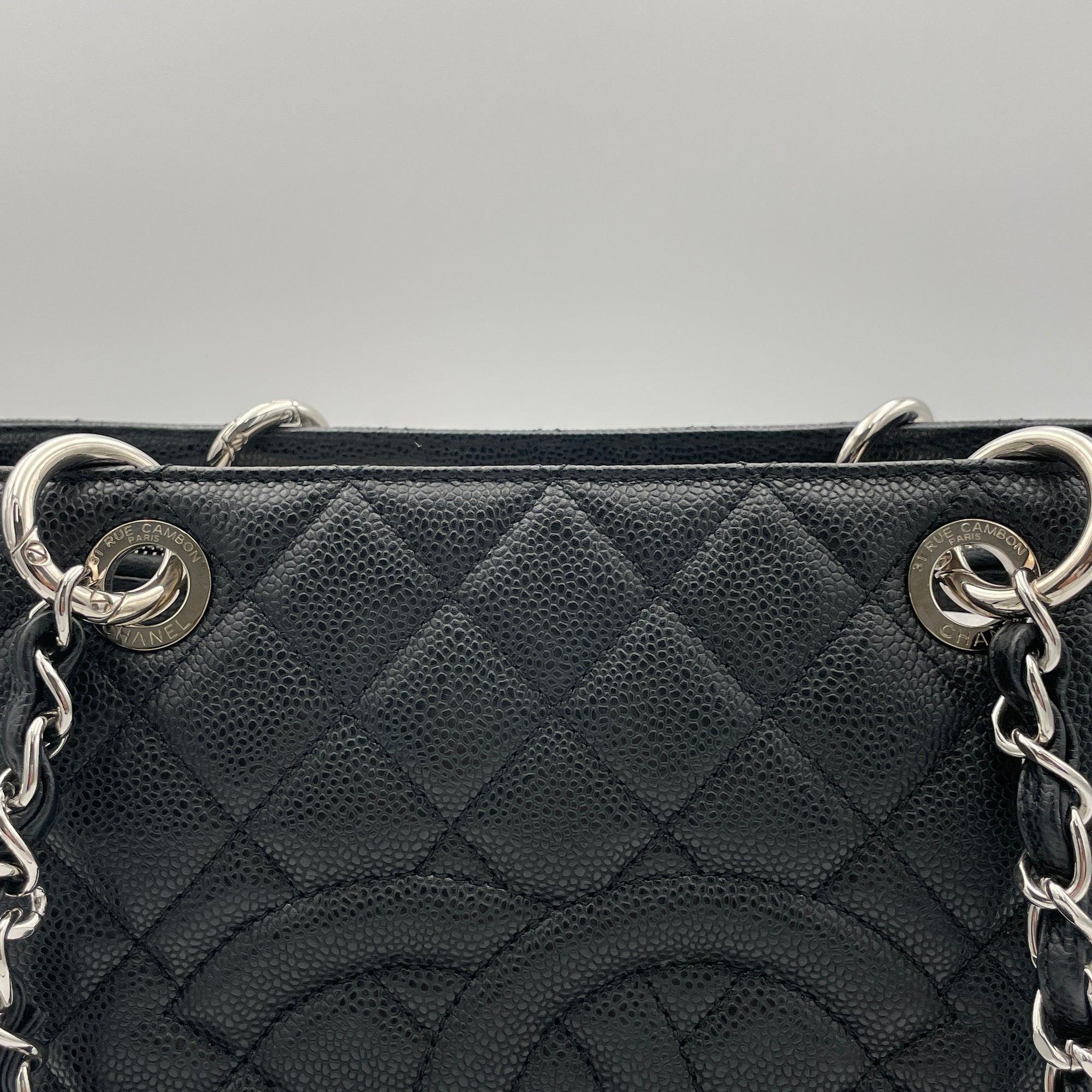 GST Grand Shopping Black Tote Bag in Caviar Leather, Silver hardware - Image 8