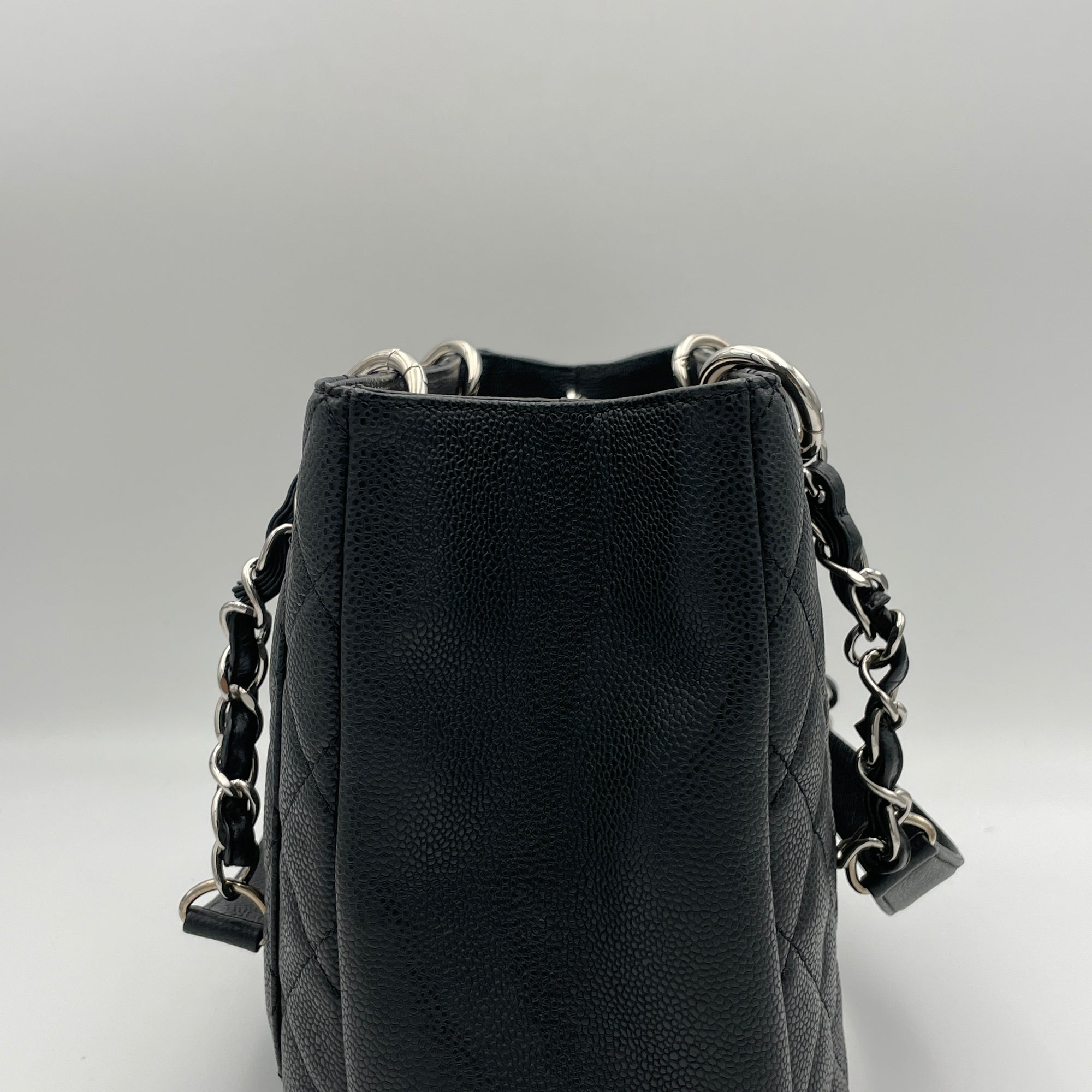 GST Grand Shopping Black Tote Bag in Caviar Leather, Silver hardware - Image 9