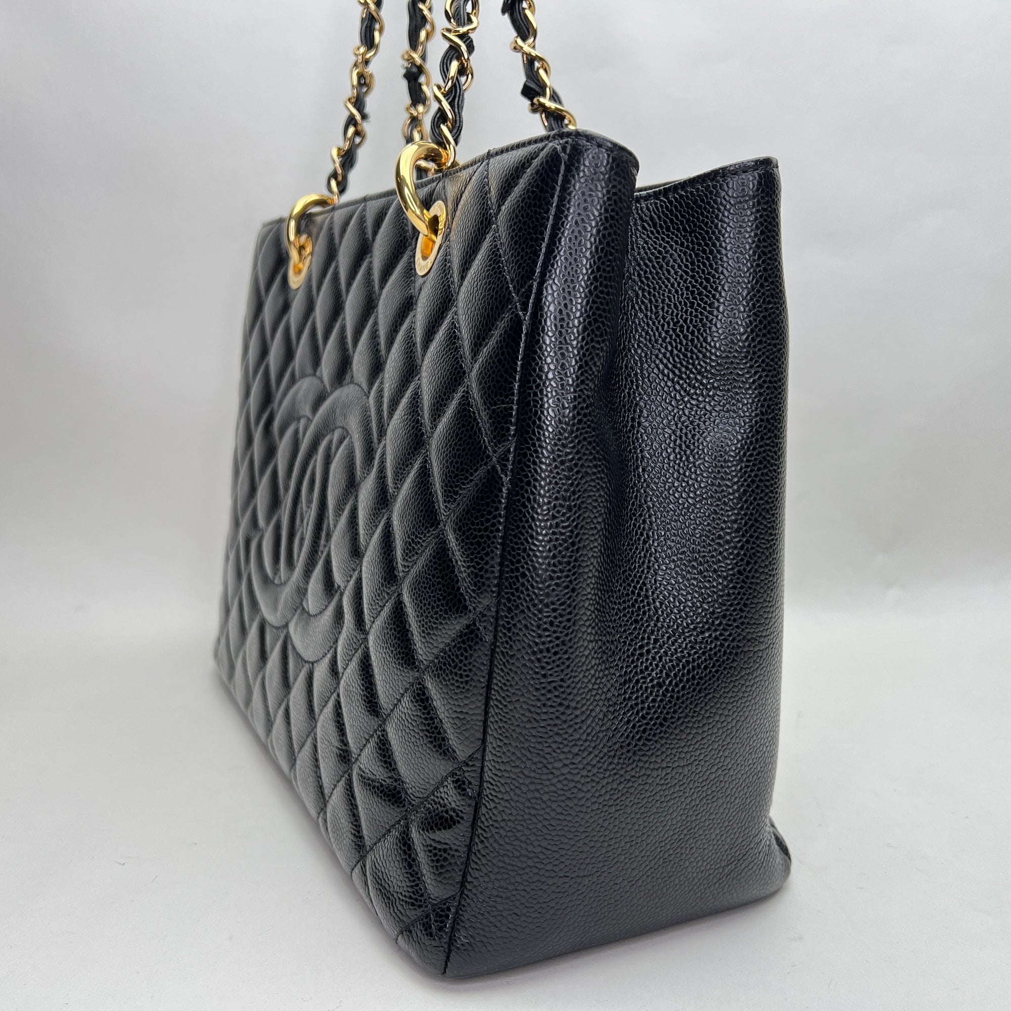 GST Black Tote Bag in Caviar Leather, Gold hardware - Image 3